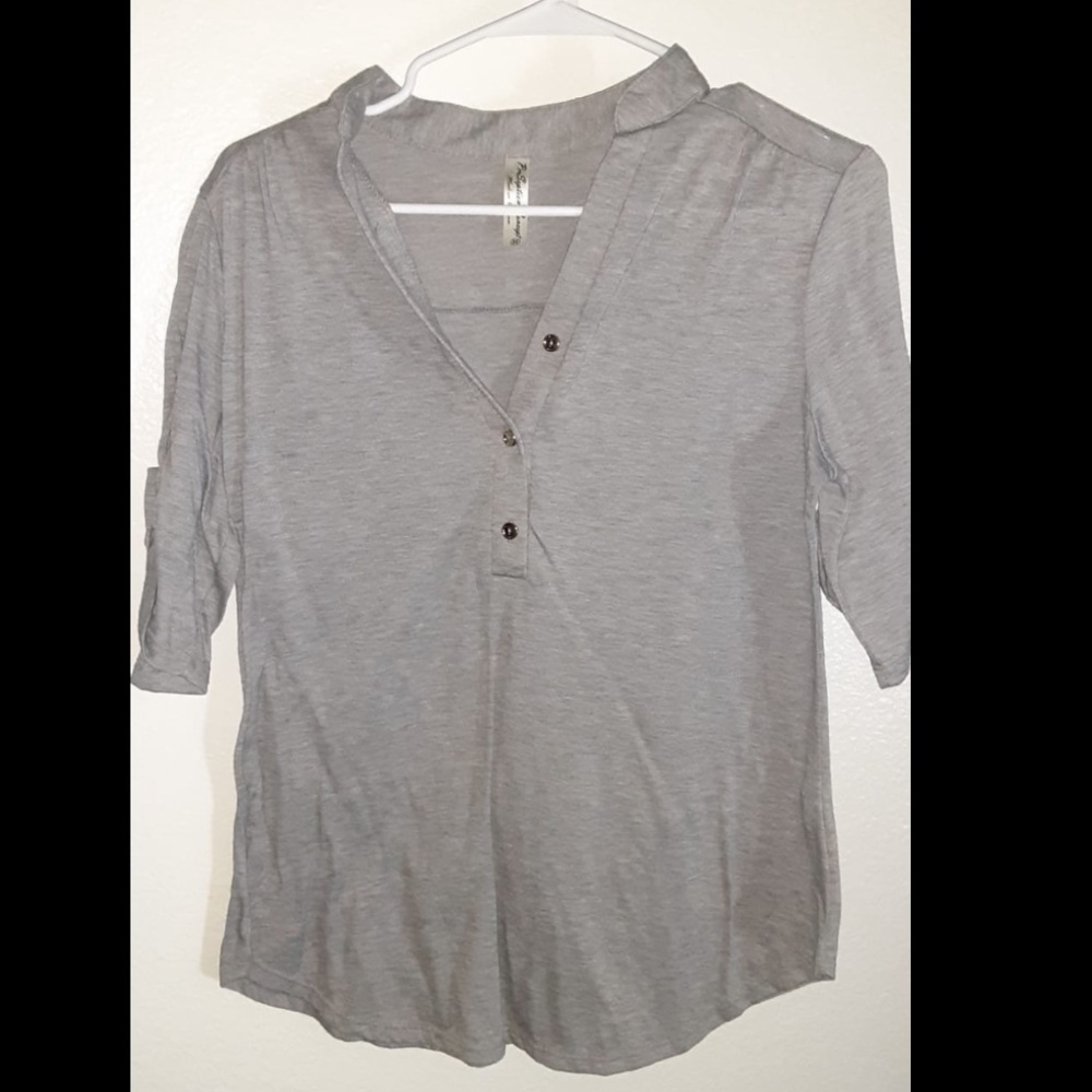 Grey sleeve top